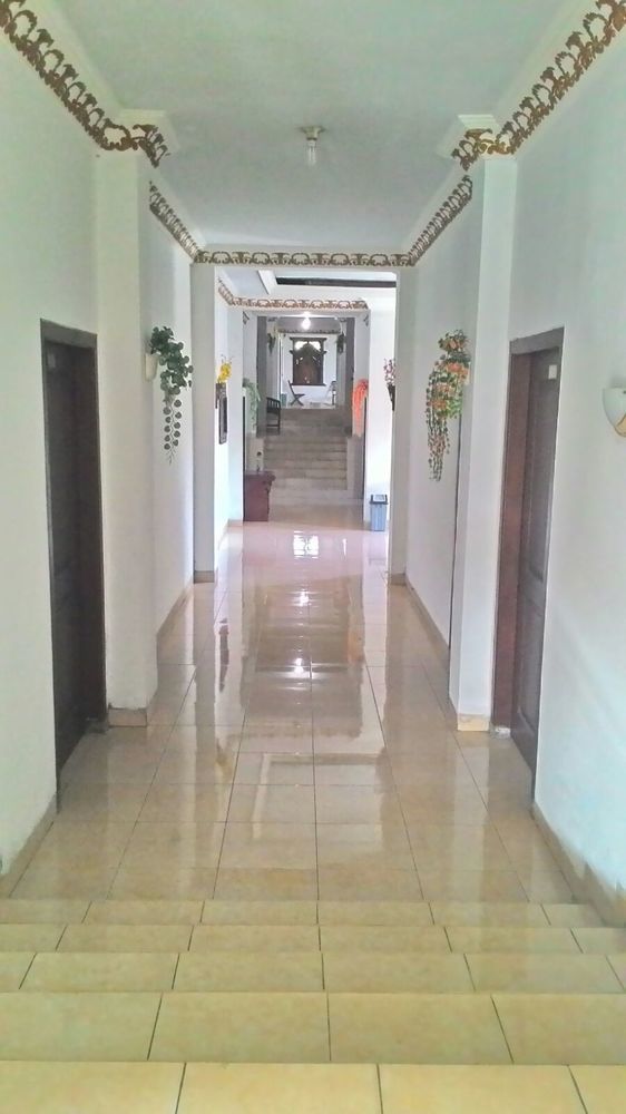 Oyo 586 Hotel Wijaya Kalasan Экстерьер фото